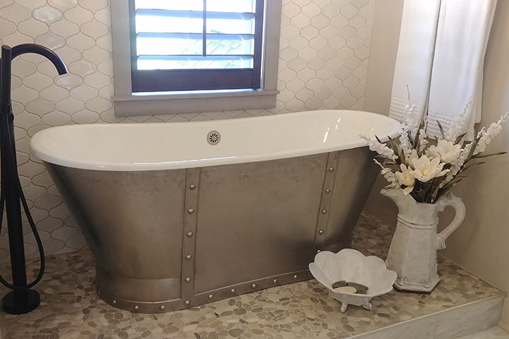 bathtub, home interiors, interiors, bath ideas, TinaCarterEBA.com, real estate, realtor, buying a home, Exclusive Buyer's agent, design blog, BIAparade, Parade of Homes